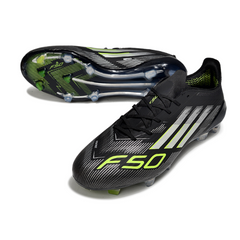 Botas de fútbol Adidas F50 Elite negras, blancas y verdes para terreno firme (FG).