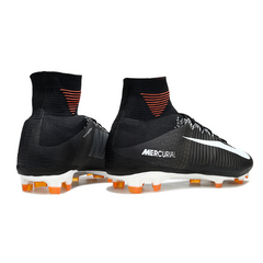 Scarpa da calcio Nike Mercurial Superfly 5 Elite nera e bianca per terreni compatti FG
