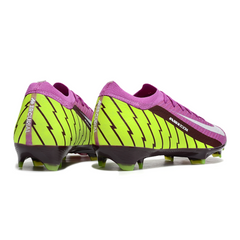 Botas de fútbol Nike Air Zoom Mercurial Vapor 16 Elite rosa y verde para terreno firme (FG).