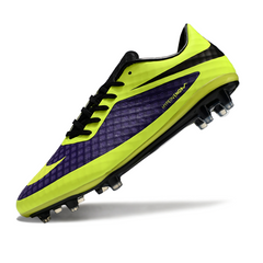 Botas de fútbol Nike Phantom Hypervenom Elite verdes y moradas para terreno firme (FG).