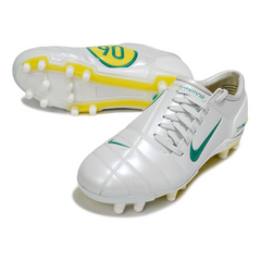 Botas de fútbol Nike Total 90 III blancas, amarillas y verdes para terreno firme (FG).