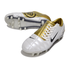 Scarpa da calcio Nike Total 90 III FG bianca e oro per terreni compatti