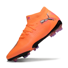 Bota de fútbol Puma Future 8 naranja y rosa para terreno firme FG