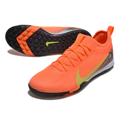 Scarpa da calcio Nike Zoom Mercurial Vapor 16 Pro Turf TF arancione e gialla