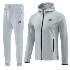 Giacca e pantaloni Nike Tech Fleece neri Cold Set