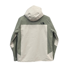 Chaqueta cortavientos verde y blanca de The North Face