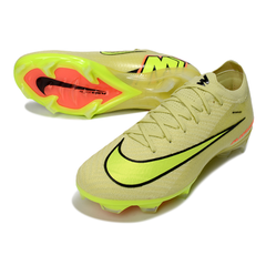 Botas de fútbol Nike Air Zoom Mercurial Vapor 16 Elite Max Voltage Pack para terreno firme (FG).