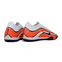 Botas de fútbol Nike Zoom Mercurial Vapor 16 Elite Turf TF blancas, naranjas y negras