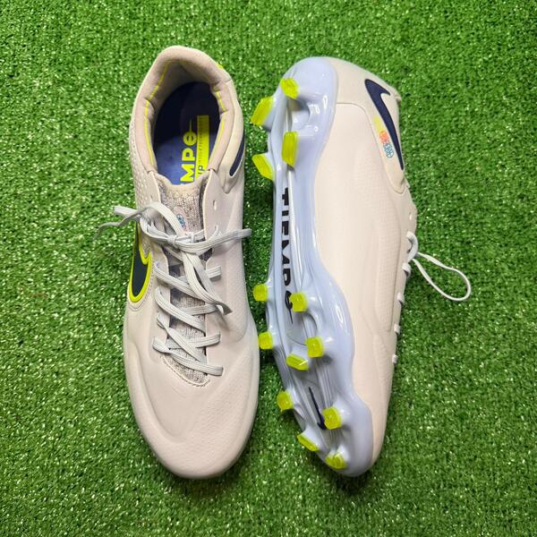 nike tiempo elite 44