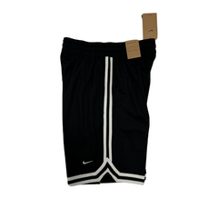 Pantaloncini Nike neri e bianchi