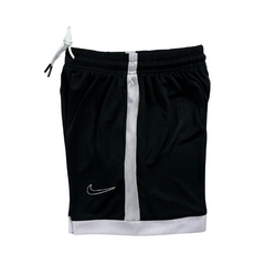 Pantalones cortos Nike blancos y negros