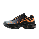 Zapatillas casuales Nike Air Max Plus TN blancas, negras y naranjas