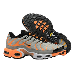 Zapatillas casuales Nike Air Max Plus TN grises y naranjas
