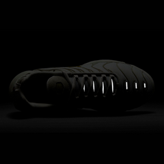 Zapatillas Nike Air Max Plus TN blancas con diseño de apio