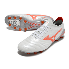 Bota de fútbol Mizuno Morelia Neo IV Pro blanca y naranja para terreno firme (FG)