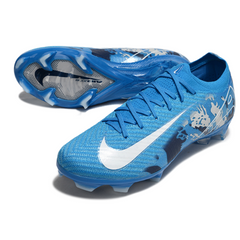 Botas de fútbol Nike Air Zoom Mercurial Vapor 16 Elite azules y blancas para terreno firme (FG).
