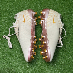 Chuteira Campo Nike Phantom GX Elite FG Golden Touch Pack Tamanho 36