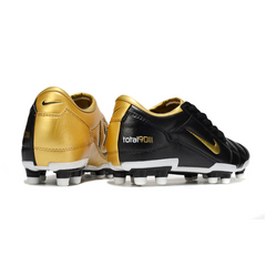 Scarpa da calcio Nike Total 90 III FG nera e oro per terreni compatti