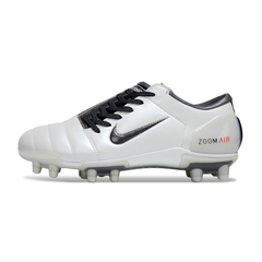 Scarpa da calcio Nike Total 90 III FG bianca e nera per terreni compatti