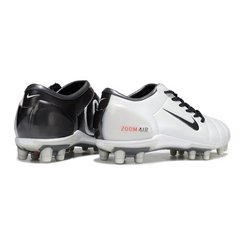 Scarpa da calcio Nike Total 90 III FG bianca e nera per terreni compatti