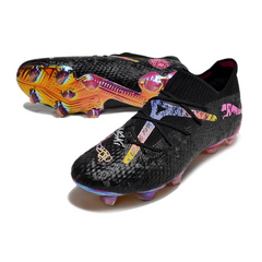 Scarpa da calcio Puma Future 7 Orlinski Pack grigia e bianca per terreni compatti FG