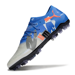 Scarpa da calcio Puma Future 8 Low Top bianca e blu per terreni artificiali AG