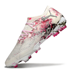 Scarpa da calcio Puma Future 8 Low bianca e rosa per terreni compatti FG