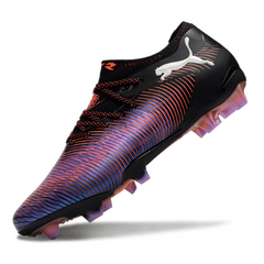 Bota de fútbol Puma Future 8 Low Neymar Unlimited Pack negra y amarilla para terreno firme (FG).