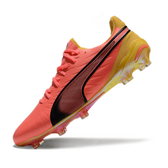 Botas de fútbol Puma King Ultimate Tricks Pack FG para terreno firme, color blanco y negro