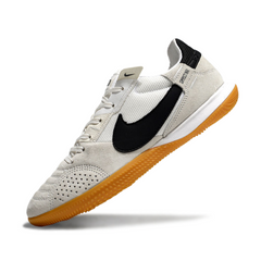 Botas de fútbol sala Nike Streetgato IC blancas y negras