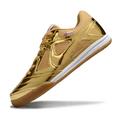 Chuteira Futsal Nike SB Gato X Supreme IC Dorada