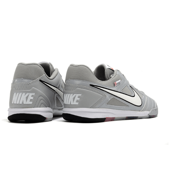 Chuteira Futsal Nike SB Gato X Supreme IC Cinza e Branca - VENI Futebol