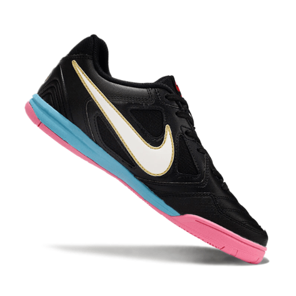 Chuteira Futsal Nike SB Gato X Supreme IC Preta, Rosa e Azul - VENI Futebol