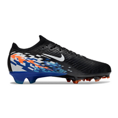 Botas de fútbol Nike Air Zoom Mercurial Vapor 16 Elite negras, azules y naranjas para terreno firme (FG).