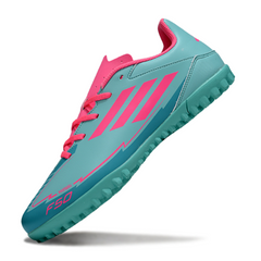 Botas de fútbol Adidas F50 Club TF Messi Turf TF azul claro y rosa