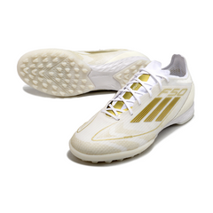 Bota de fútbol Adidas F50 Elite Turf TF blanca y dorada
