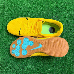 Nike Reactgato Yellow and Black Indoor IC Football Boot Size 42.5 Eur