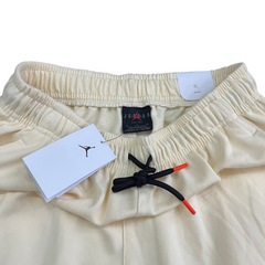Pantalones cortos Jordan color beige