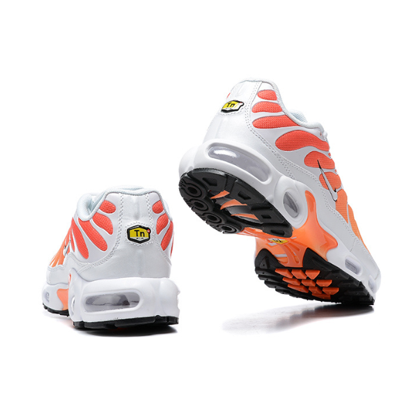 Tênis Nike Air Max Plus TN Branco e Laranja - VENI Futebol