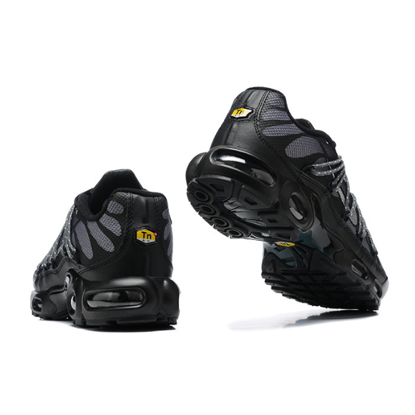 Tênis Nike Air Max Plus TN Preto e Cinza - VENI Futebol
